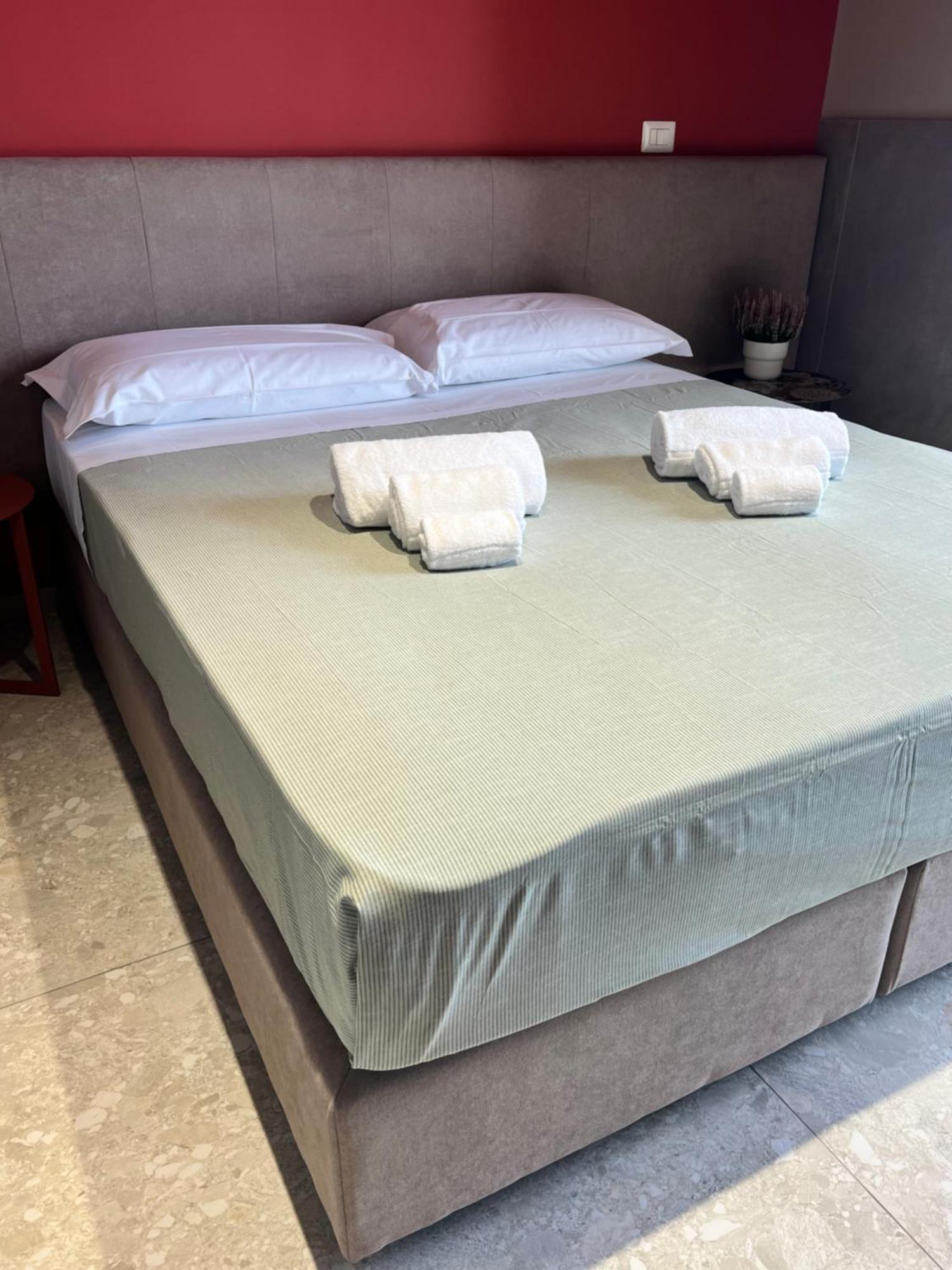 Mia Suites Porto 那不勒斯 外观 照片